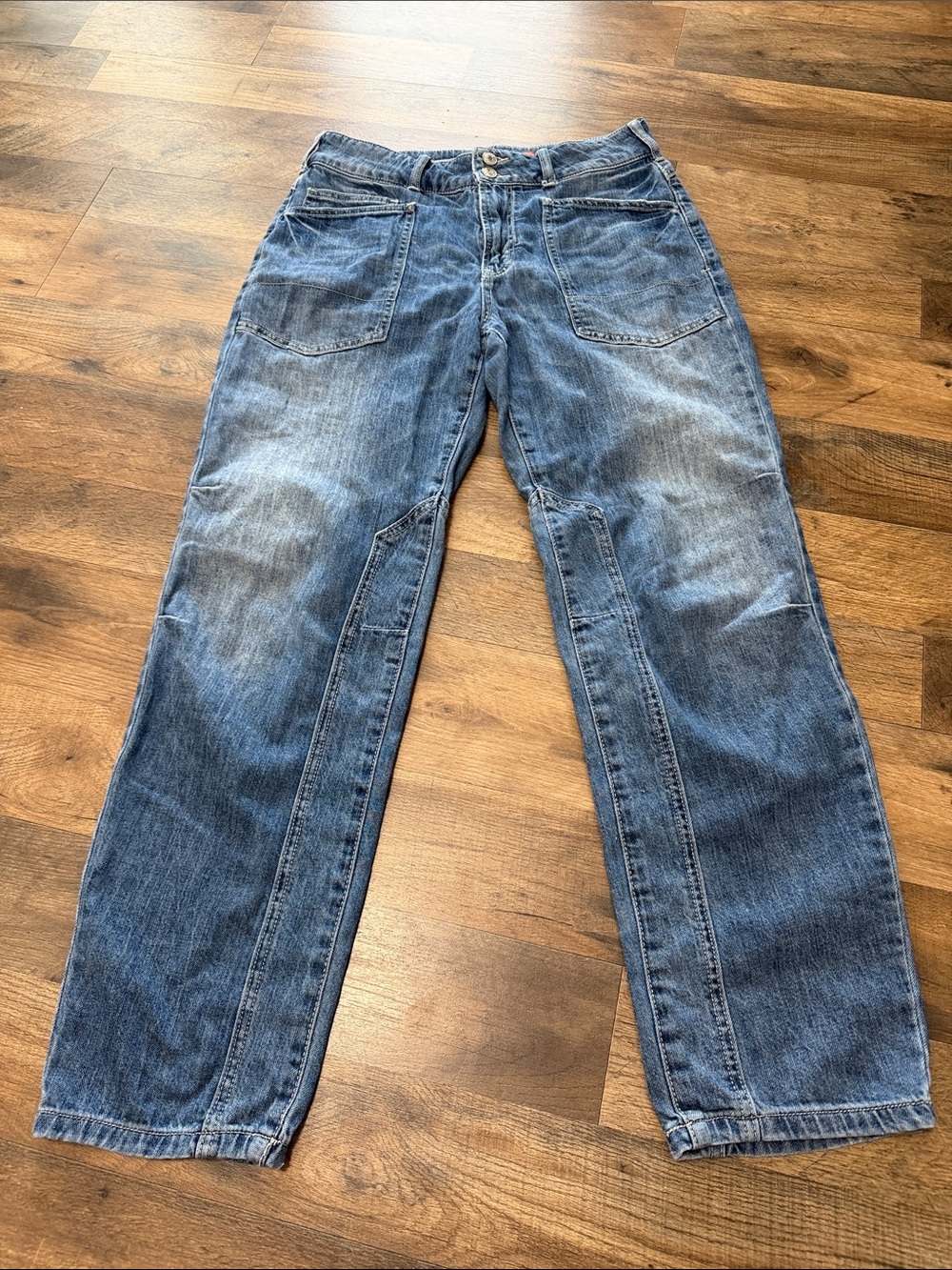 Wanderer Mid-Rise Relaxed Jeans by Pilcro - Picture 4 of 9